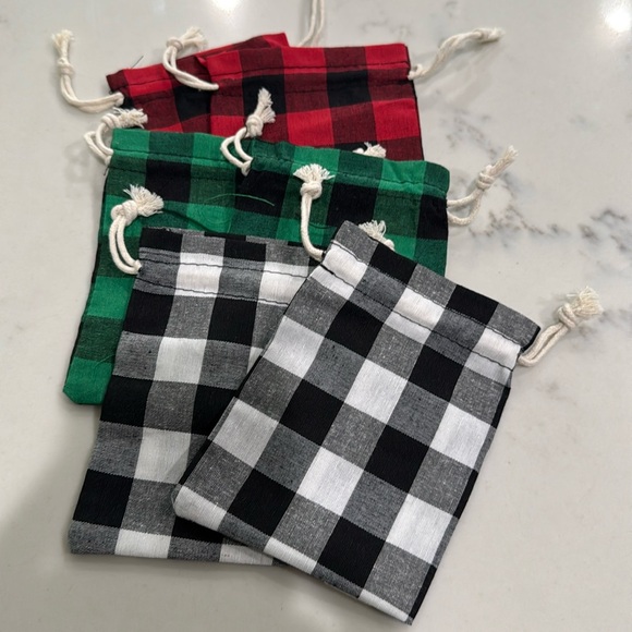 Other - 6 pieces plaid cotton gift pouches